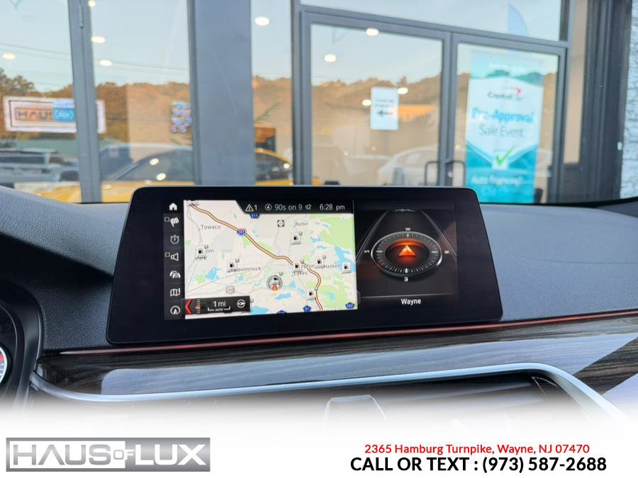 Used 2018 BMW 530i xDrive w/ M Sport Package image 30