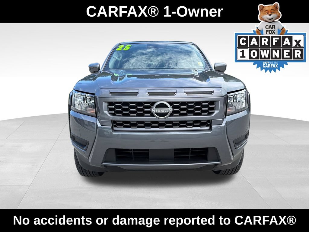 Used 2025 Nissan Frontier SV RWD image 2