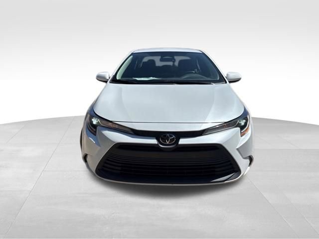 Used 2023 Toyota Corolla LE FWD image 8