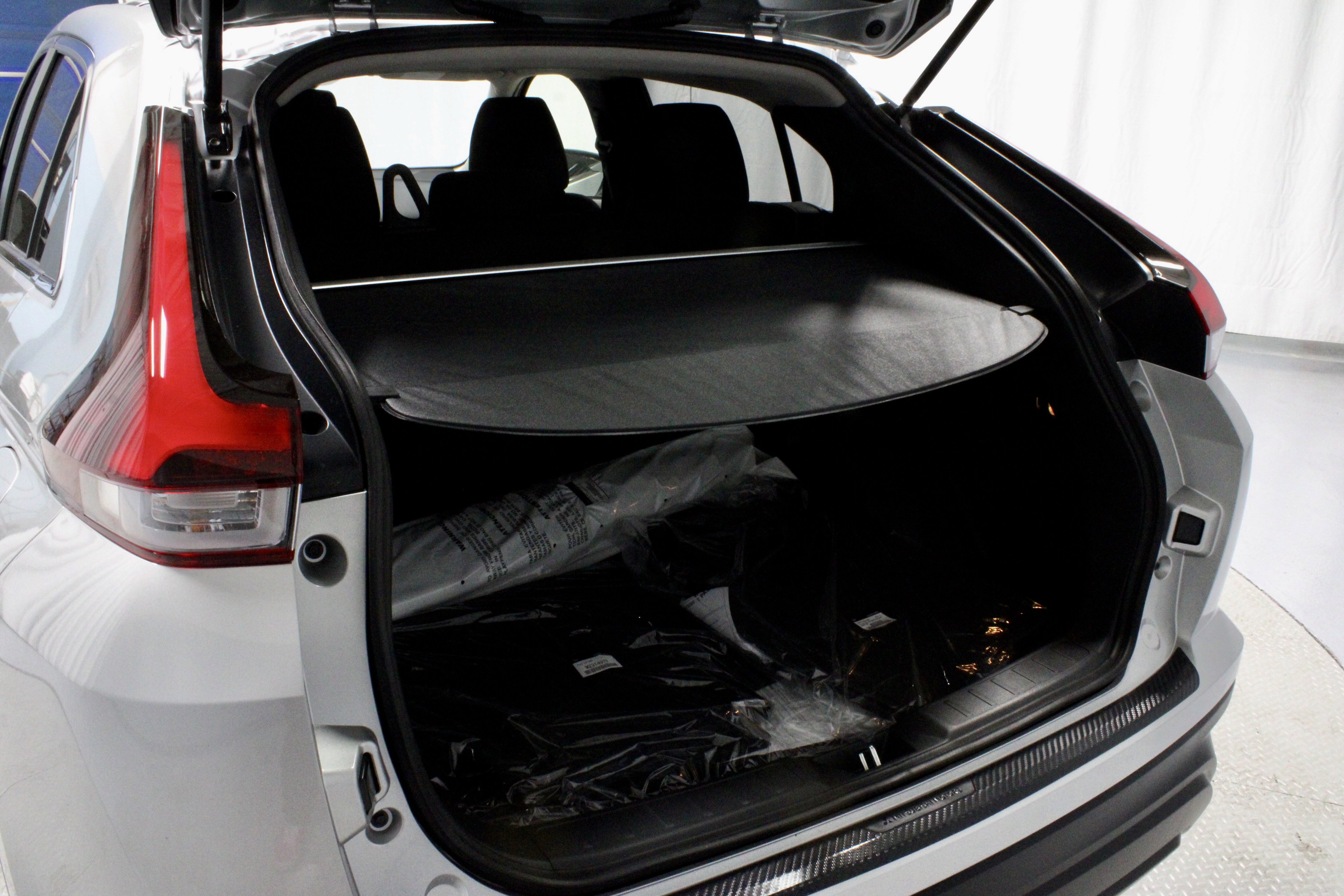 New 2025 Mitsubishi Eclipse Cross LE image 12