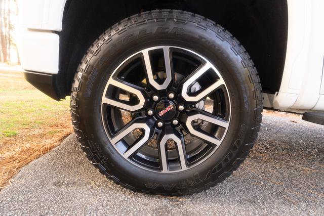 Used 2023 GMC Sierra 1500 AT4 w/ AT4 Premium Package image 37