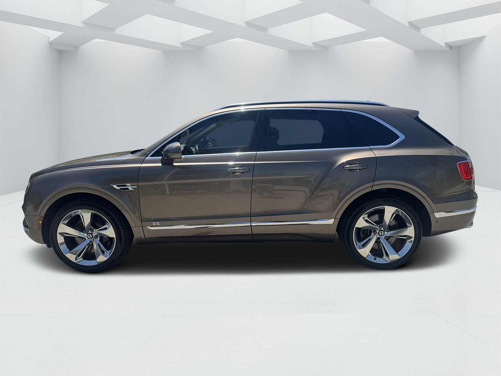 Used 2018 Bentley Bentayga image 6