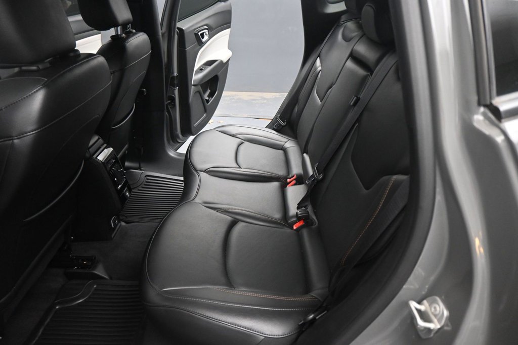Used 2023 Jeep Compass Limited AWD/4WD image 17
