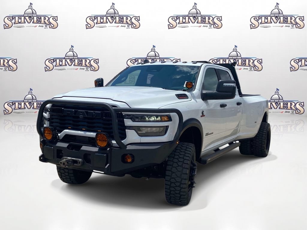 New 2026 RAM 3500 Big Horn AWD/4WD image 3