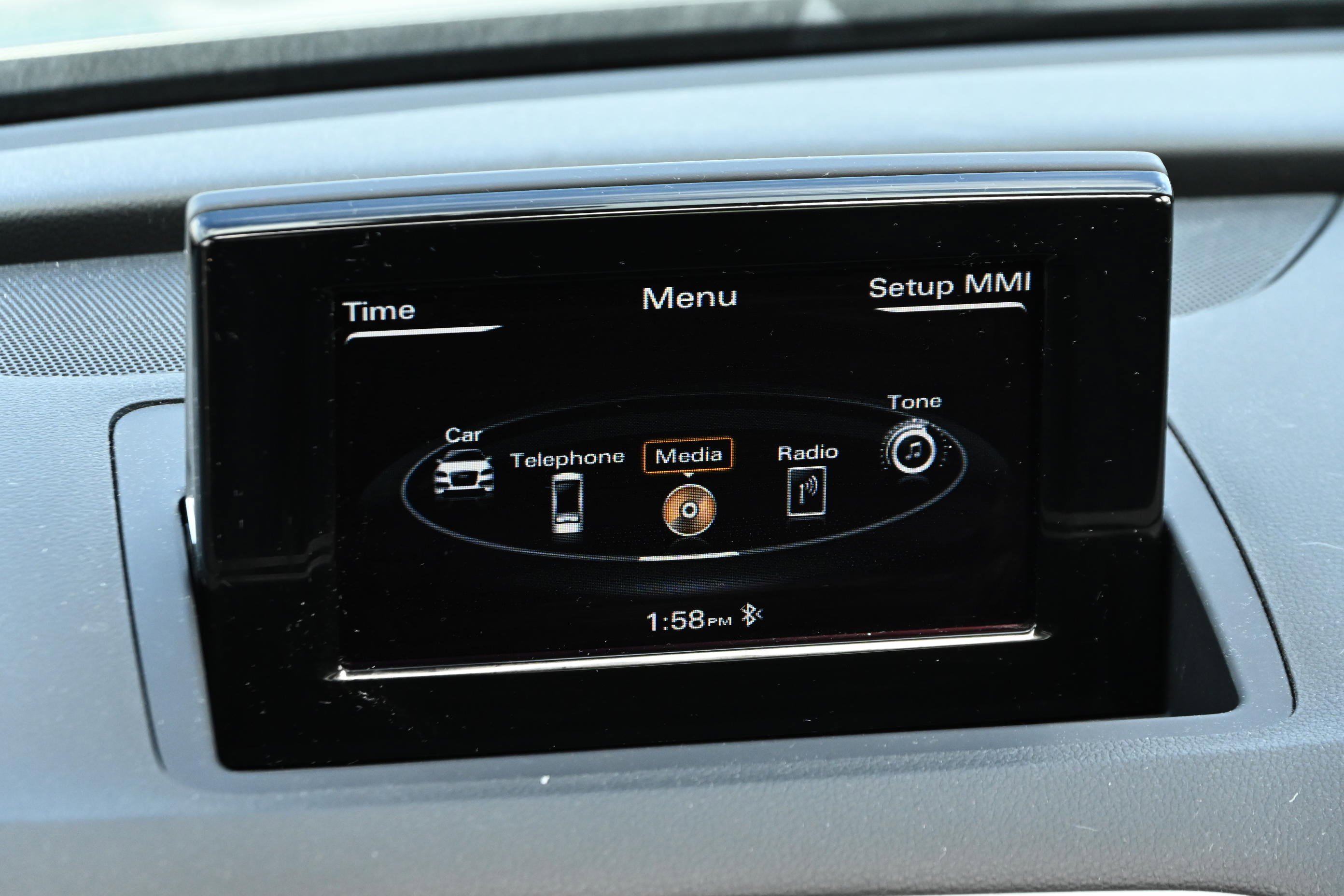 Used 2018 Audi Q3 2.0T Premium w/ Convenience Package image 15