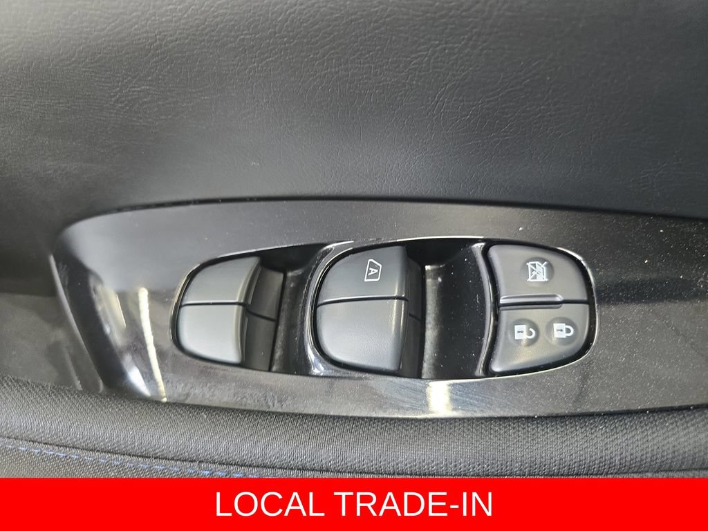Used 2022 Nissan Leaf SV w/ SV Technology Package FWD image 28