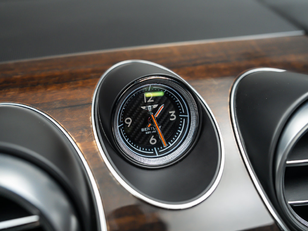 Used 2019 Bentley Bentayga AWD/4WD image 28
