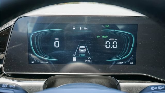 Used 2025 Kia Niro EX FWD image 25