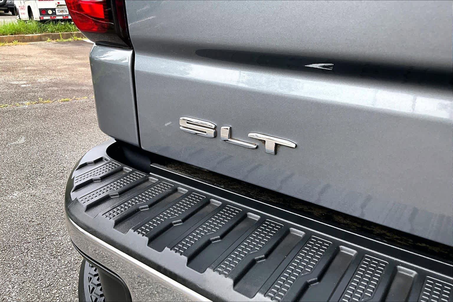 Used 2019 GMC Sierra 1500 SLT w/ SLT Premium Plus Package AWD/4WD image 10