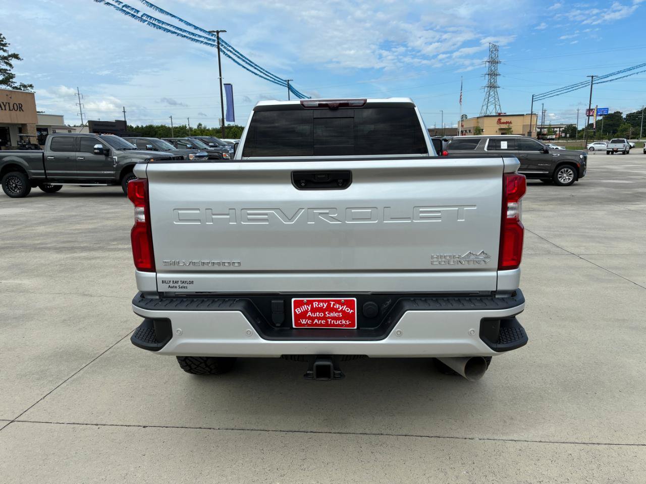 Used 2022 Chevrolet Silverado 2500 High Country w/ Z71 Off-Road Package AWD/4WD image 6