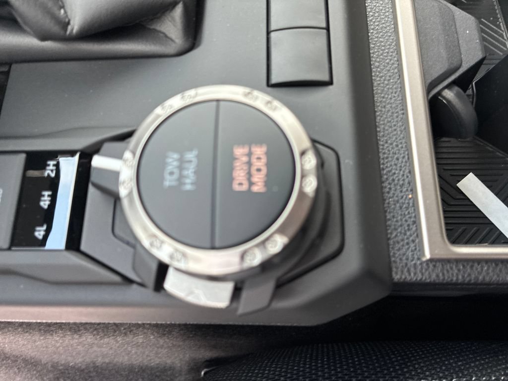 New 2026 Toyota 4Runner SR5 AWD/4WD image 29