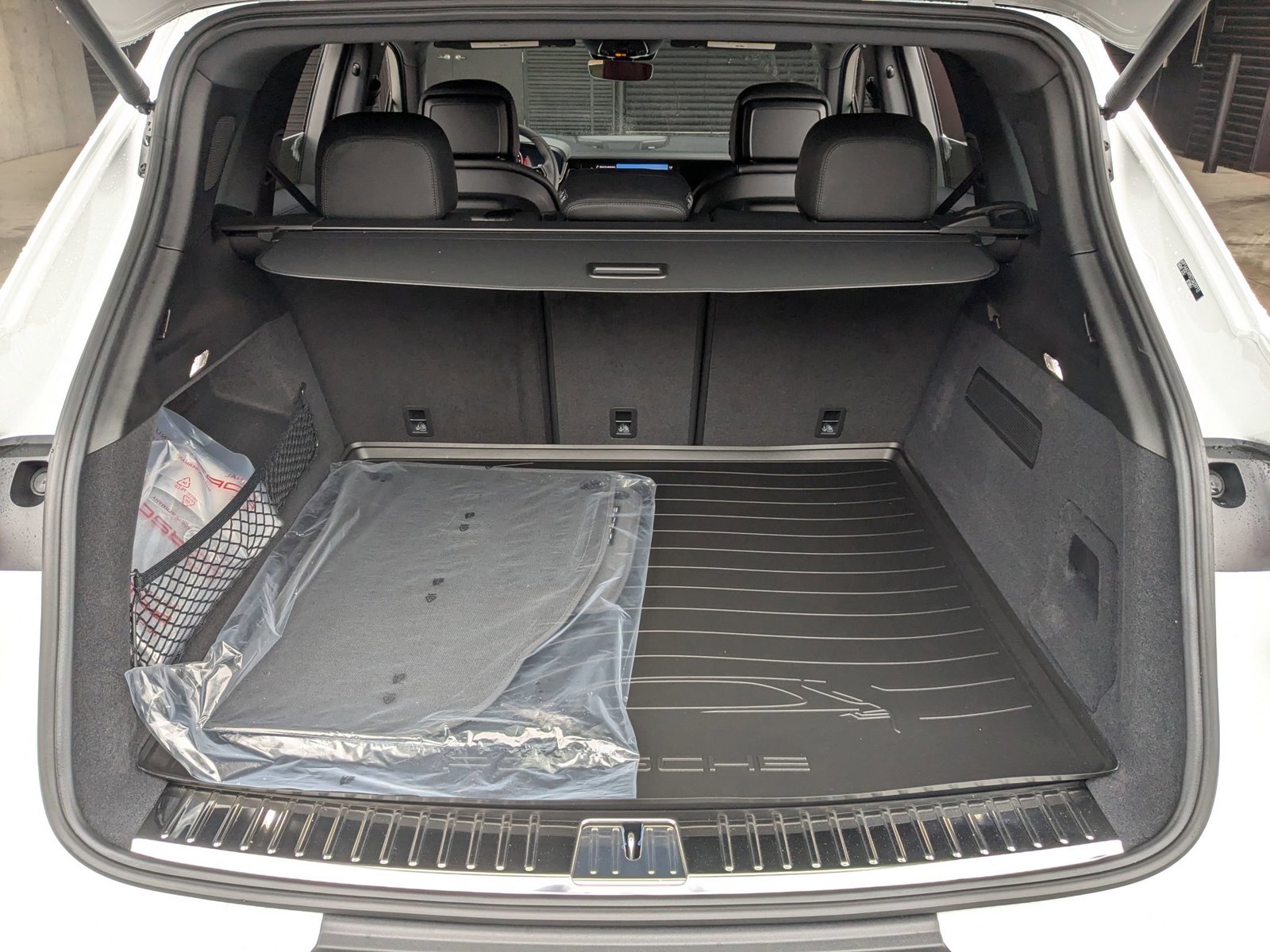 New 2026 Porsche Cayenne image 23