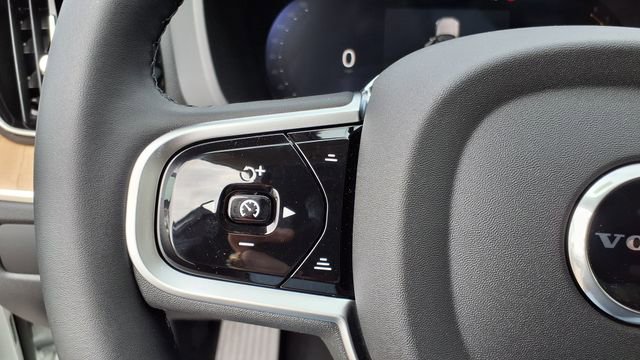 New 2026 Volvo XC60 B5 Plus w/ Protection Package Premier image 26