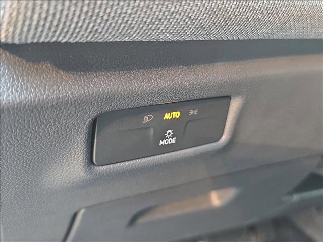 Used 2025 Volkswagen Tiguan S image 9