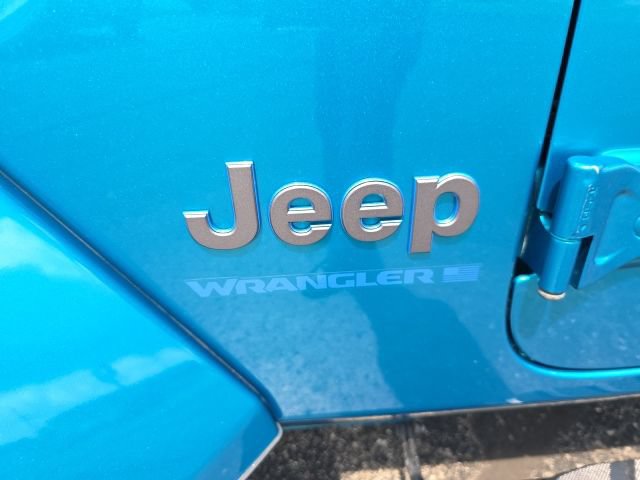 Used 2024 Jeep Wrangler Unlimited w/ Convenience Group AWD/4WD image 45