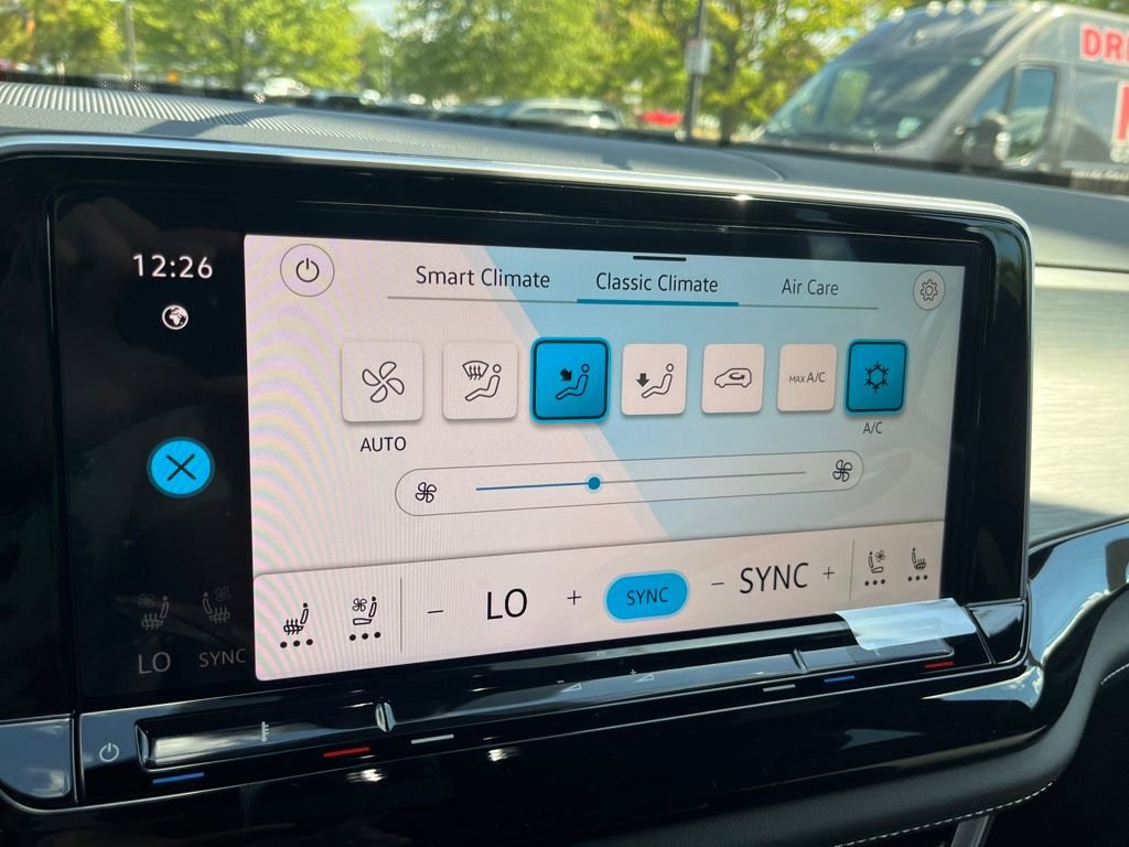 New 2026 Volkswagen Atlas Cross Sport SE image 13