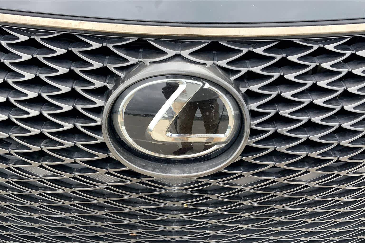 Used 2020 Lexus IS 300 F Sport w/ F Sport Package RWD image 30