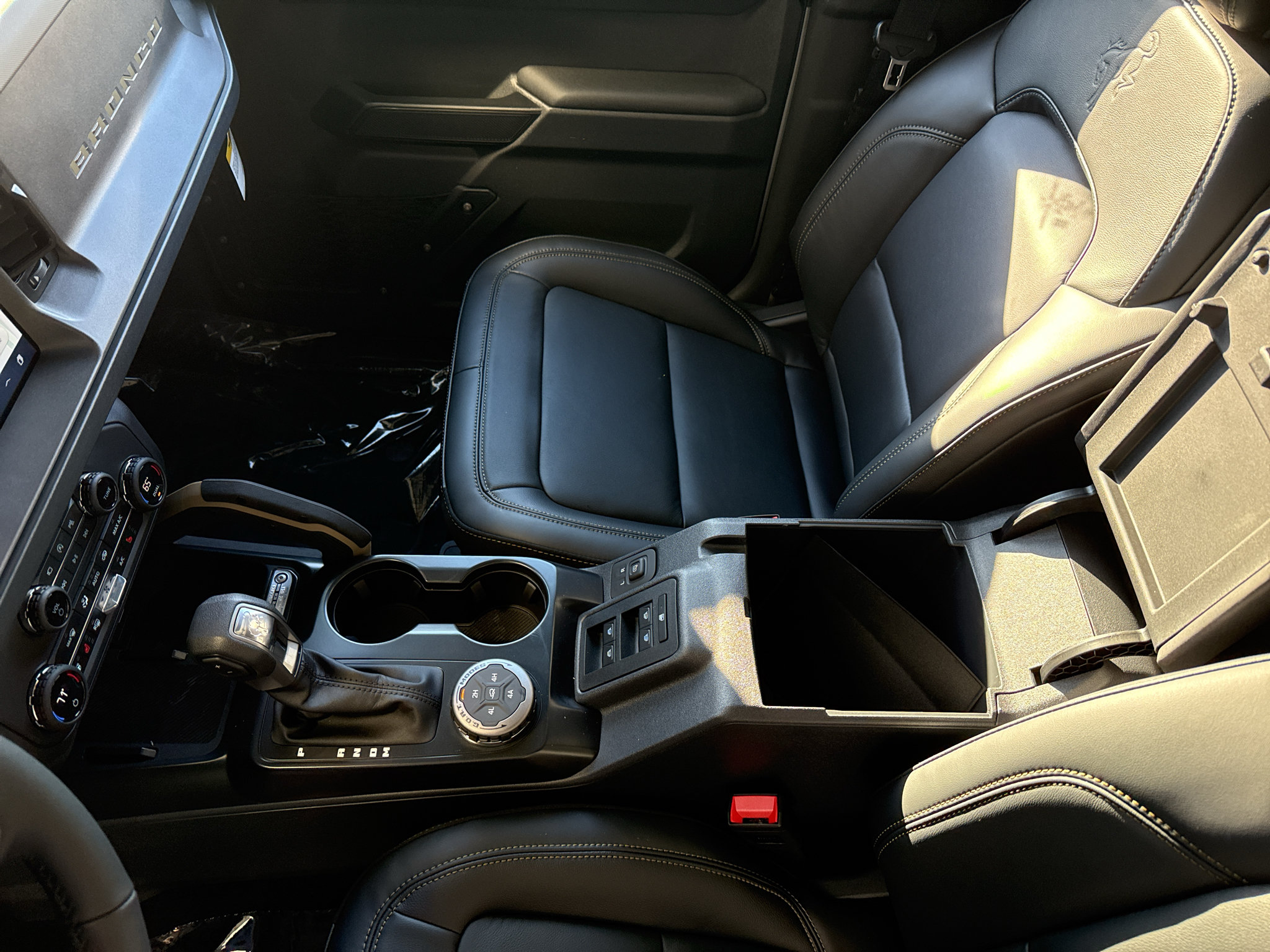 New 2026 Ford Bronco Badlands AWD/4WD image 26