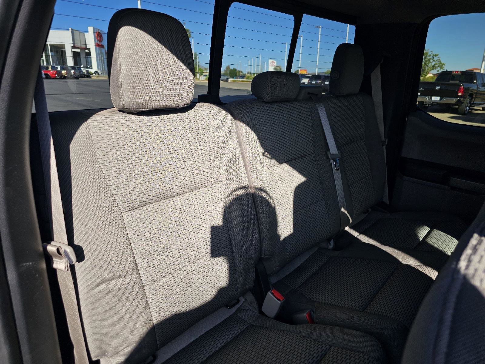 Used 2015 Ford F150 XLT w/ Equipment Group 302A Luxury AWD/4WD image 23