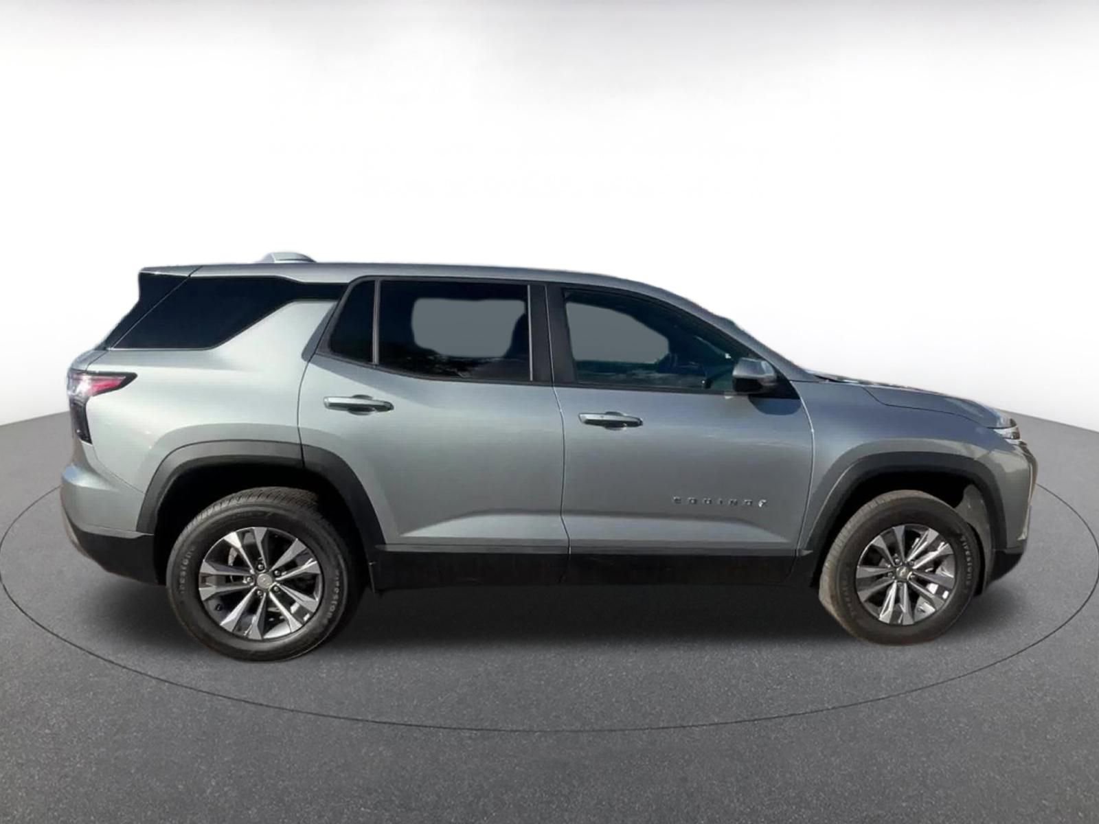 Used 2025 Chevrolet Equinox LT image 16