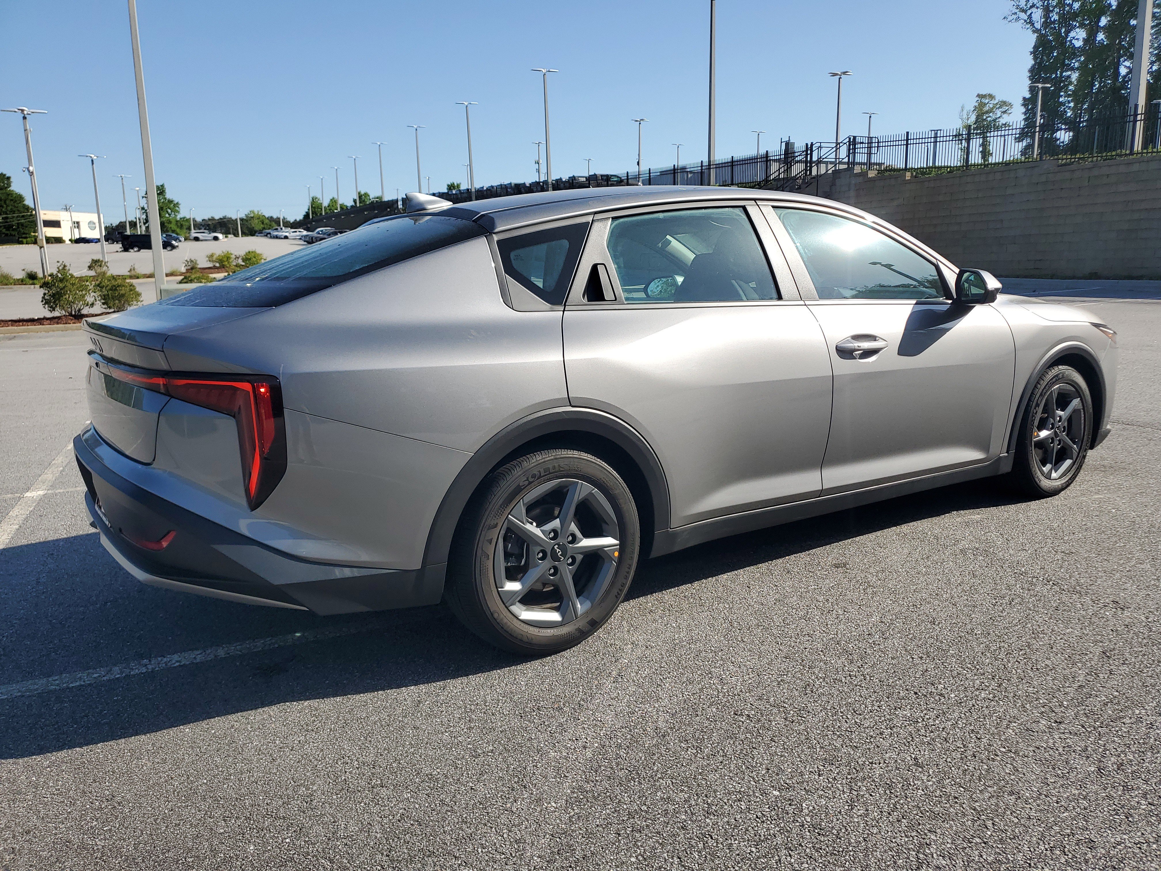Used 2025 Kia K4 LXS FWD image 6