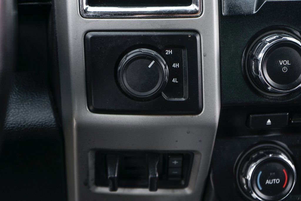 Used 2017 Ford F350 Lariat w/ Lariat Value Package image 33