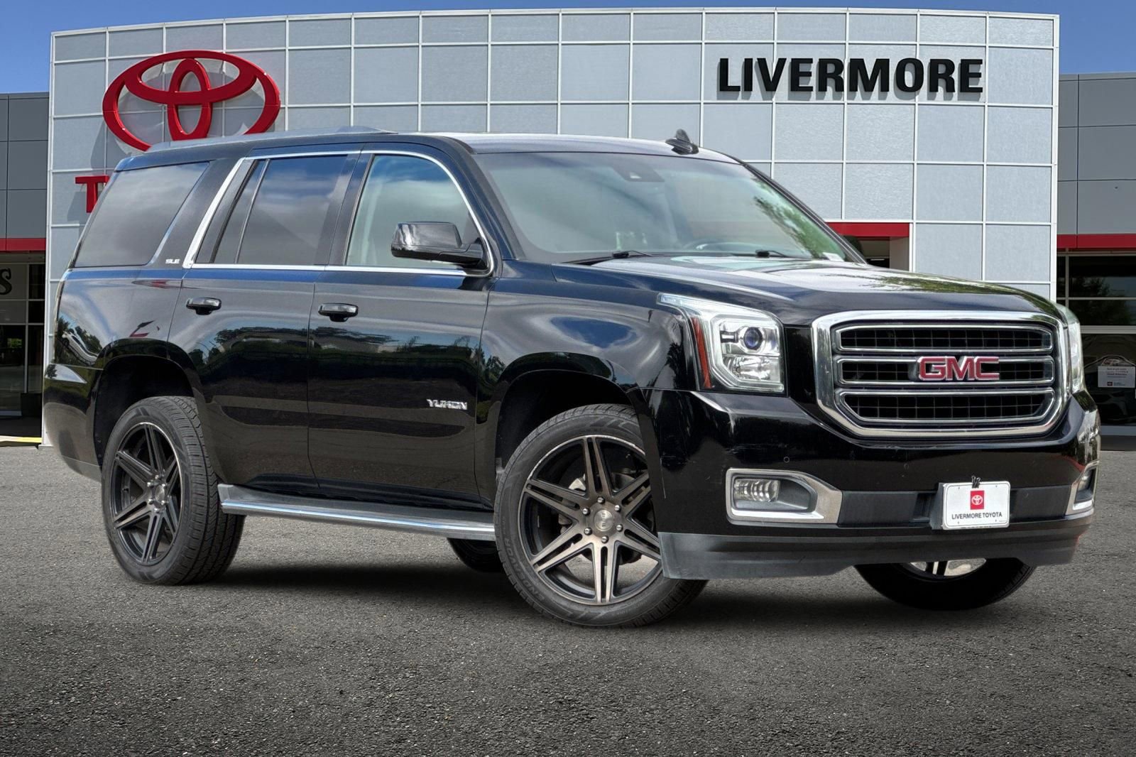 Used 2015 GMC Yukon SLE w/ Convenience Package AWD/4WD image 2