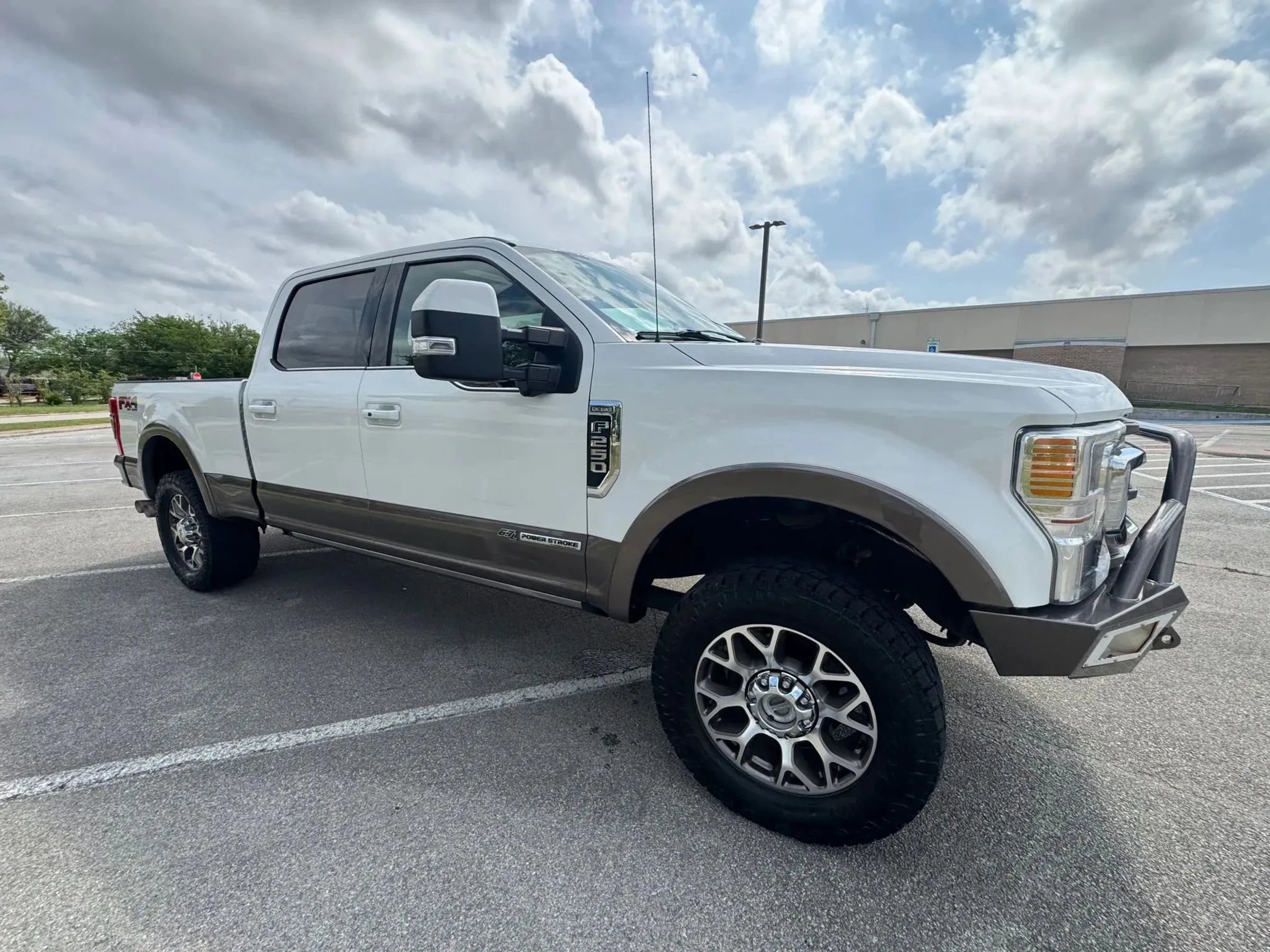 Used 2020 Ford F250 King Ranch w/ King Ranch Ultimate Package AWD/4WD image 5