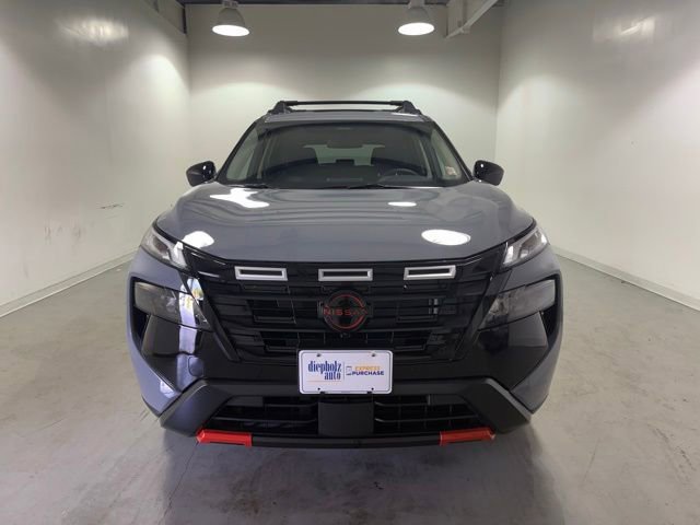 Used 2026 Nissan Rogue SV AWD/4WD image 2
