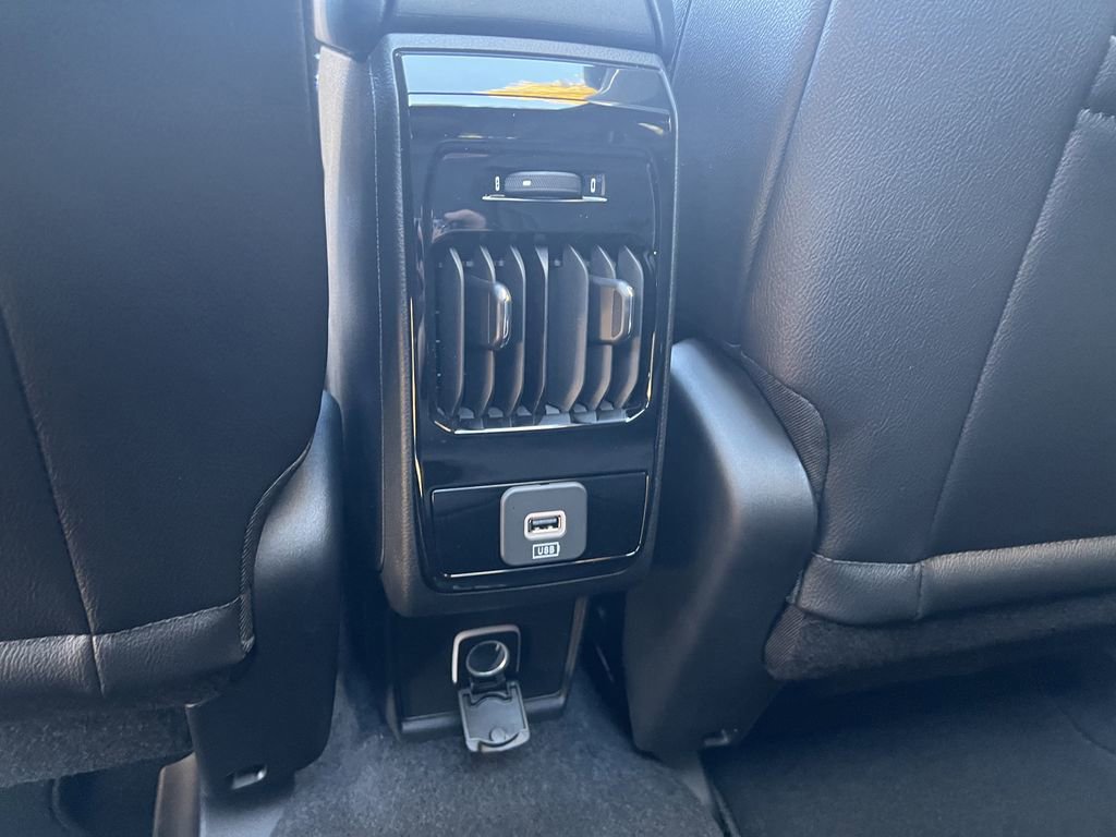 New 2026 Jeep Compass Limited w/ Sun, Sound & Navigation Group image 17