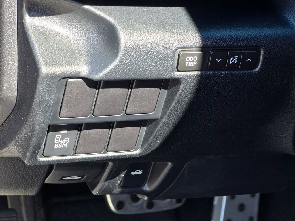 Used 2016 Lexus IS 350 w/ F Sport Package image 38