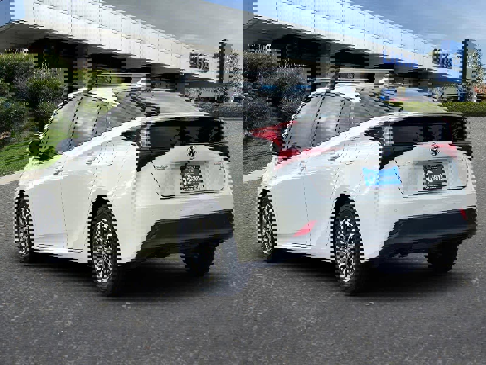 Used 2019 Toyota Prius XLE image 6