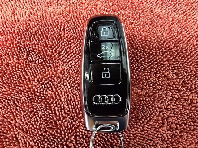 Used 2023 Audi Q7 3.0T Premium Plus AWD/4WD image 43