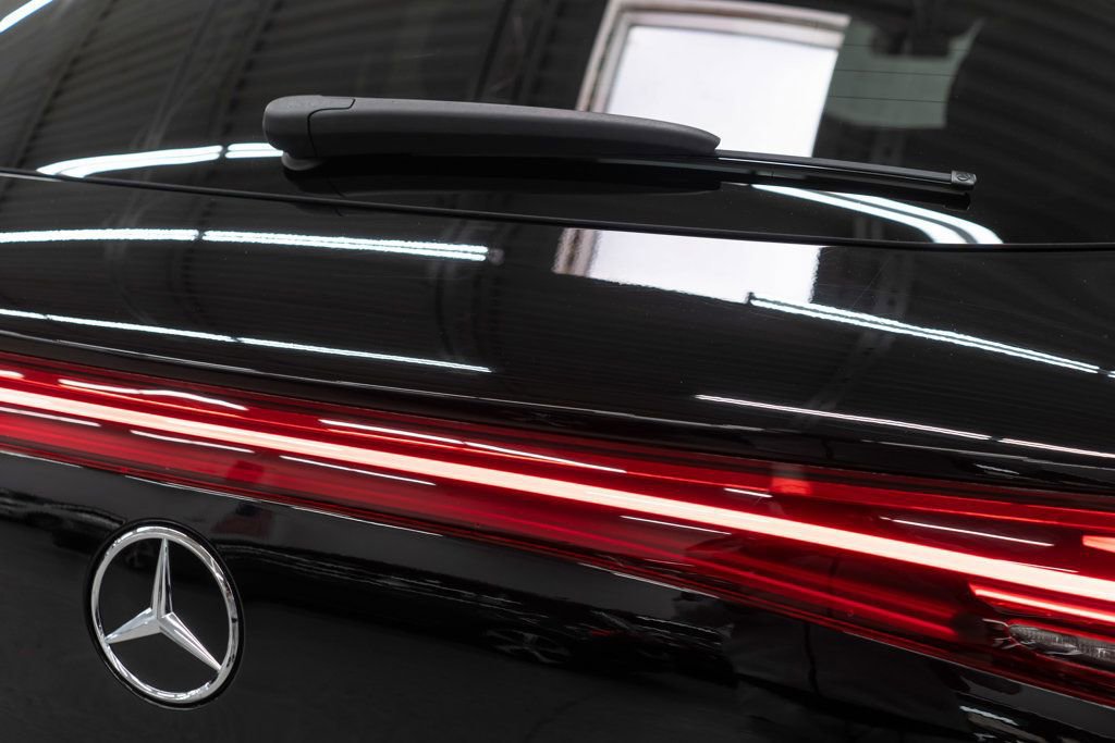 Used 2023 Mercedes-Benz EQS 580 4MATIC SUV w/ Exclusive Trim Package image 52