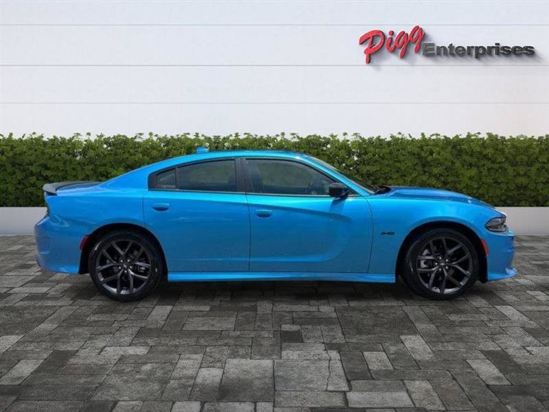 Used 2023 Dodge Charger R/T w/ Blacktop Package RWD image 5