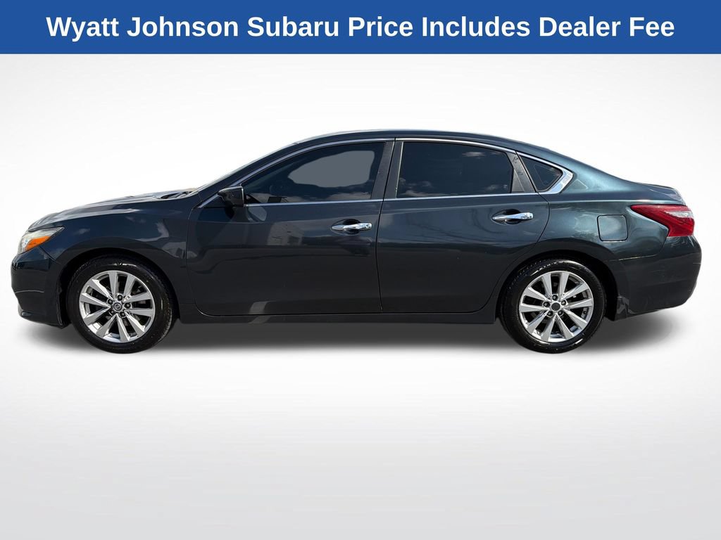 Used 2017 Nissan Altima 2.5 SV FWD image 2