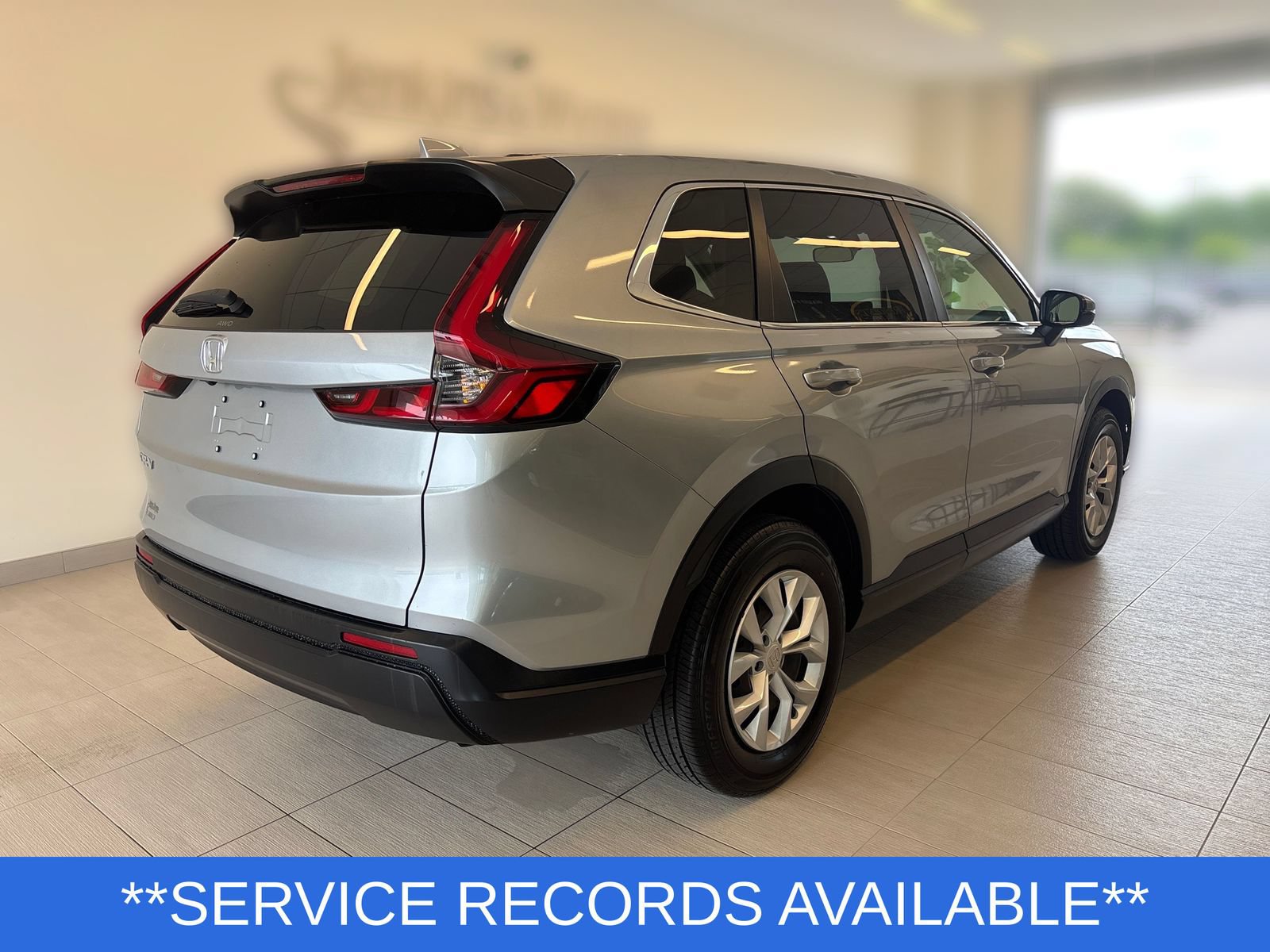 Used 2025 Honda CR-V LX image 3