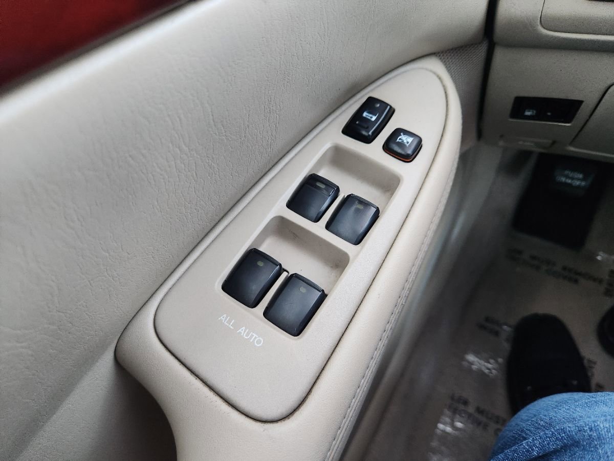 Used 2002 Lexus ES 330 FWD image 20