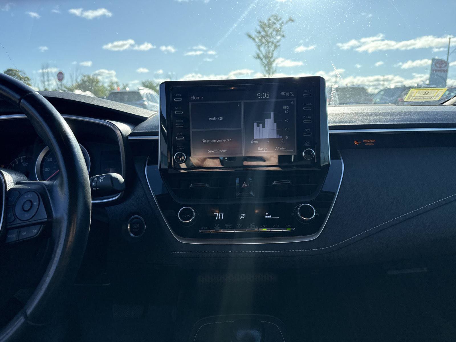 Used 2019 Toyota Corolla SE w/ Carpet Mat Package FWD image 12
