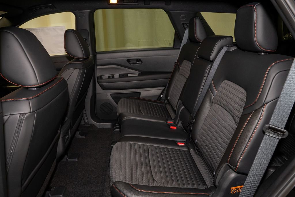 New 2026 Nissan Pathfinder Rock Creek image 10