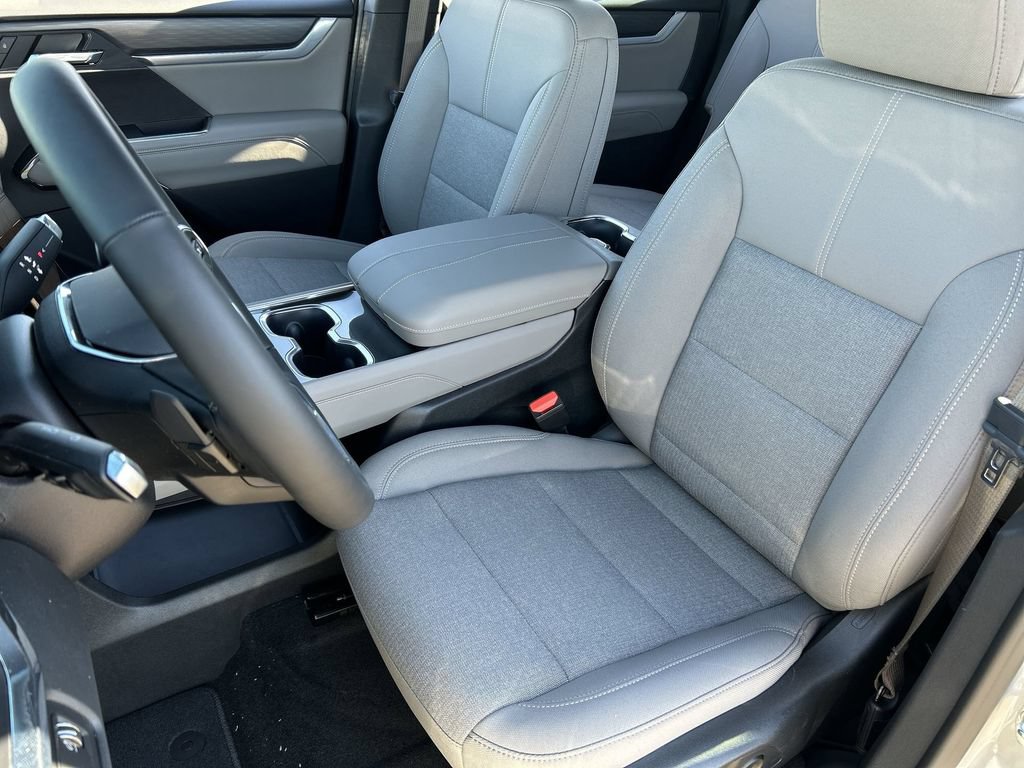 New 2026 GMC Acadia Elevation FWD image 19