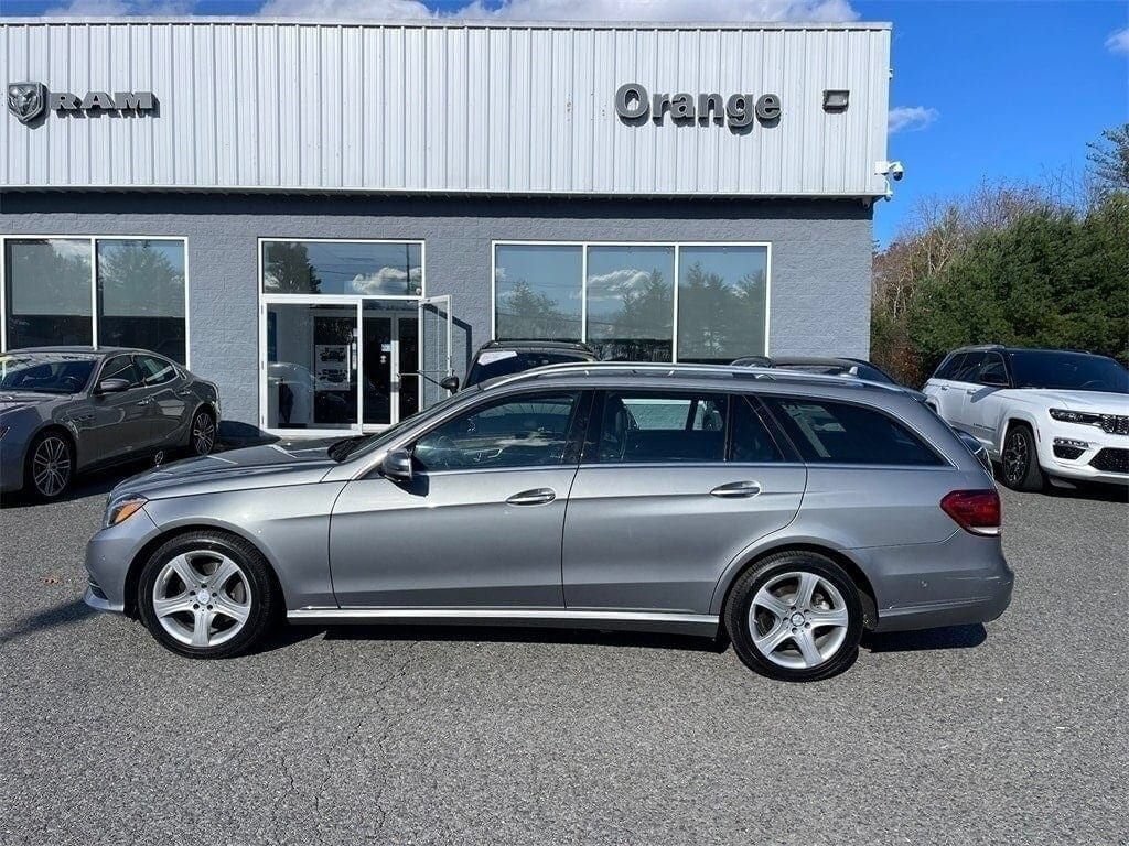 Used 2015 Mercedes-Benz E 350 4MATIC Wagon image 3