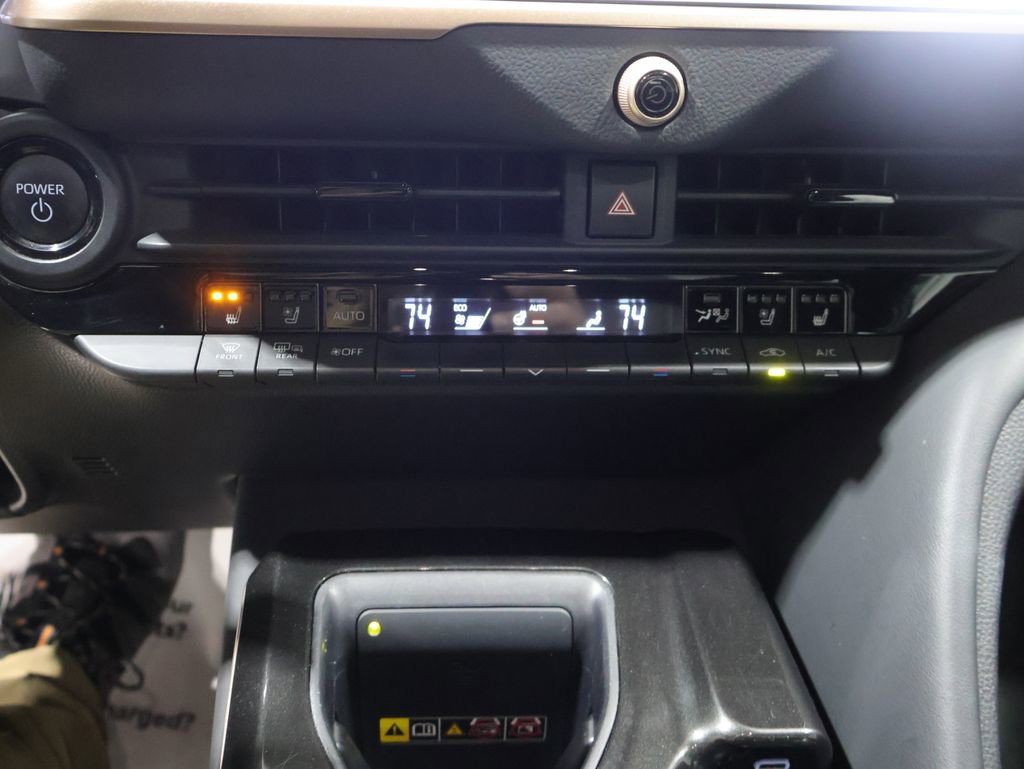 Used 2024 Toyota Crown Limited image 28