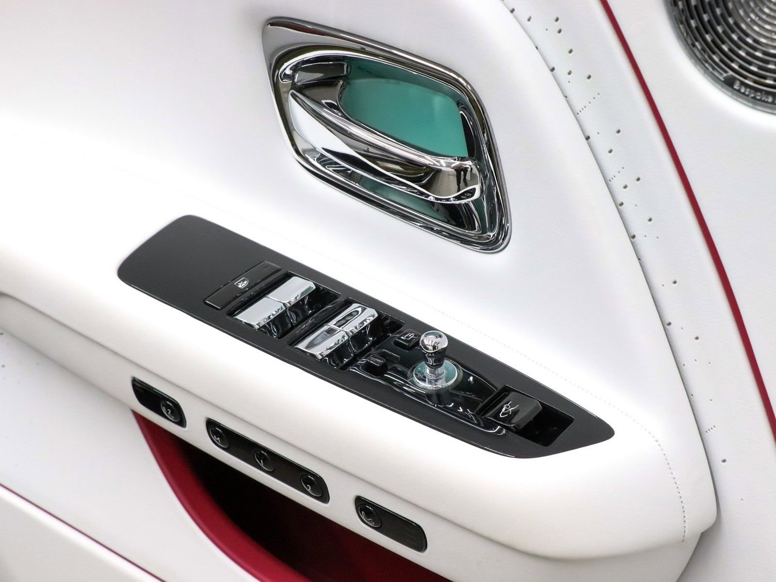 Used 2024 Rolls-Royce Spectre w/ Spectre Launch Package image 15