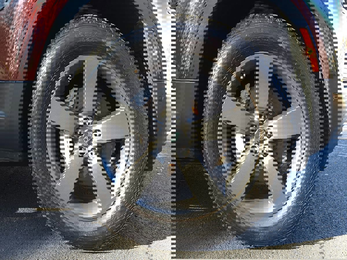 Used 2023 Land Rover Defender 130 S image 76