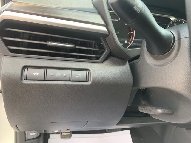 Used 2025 Nissan Altima 2.5 SV FWD image 15