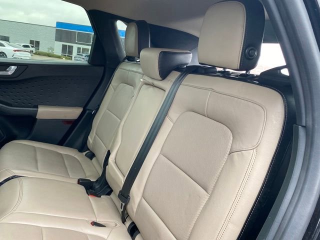 Used 2020 Ford Escape Titanium image 19