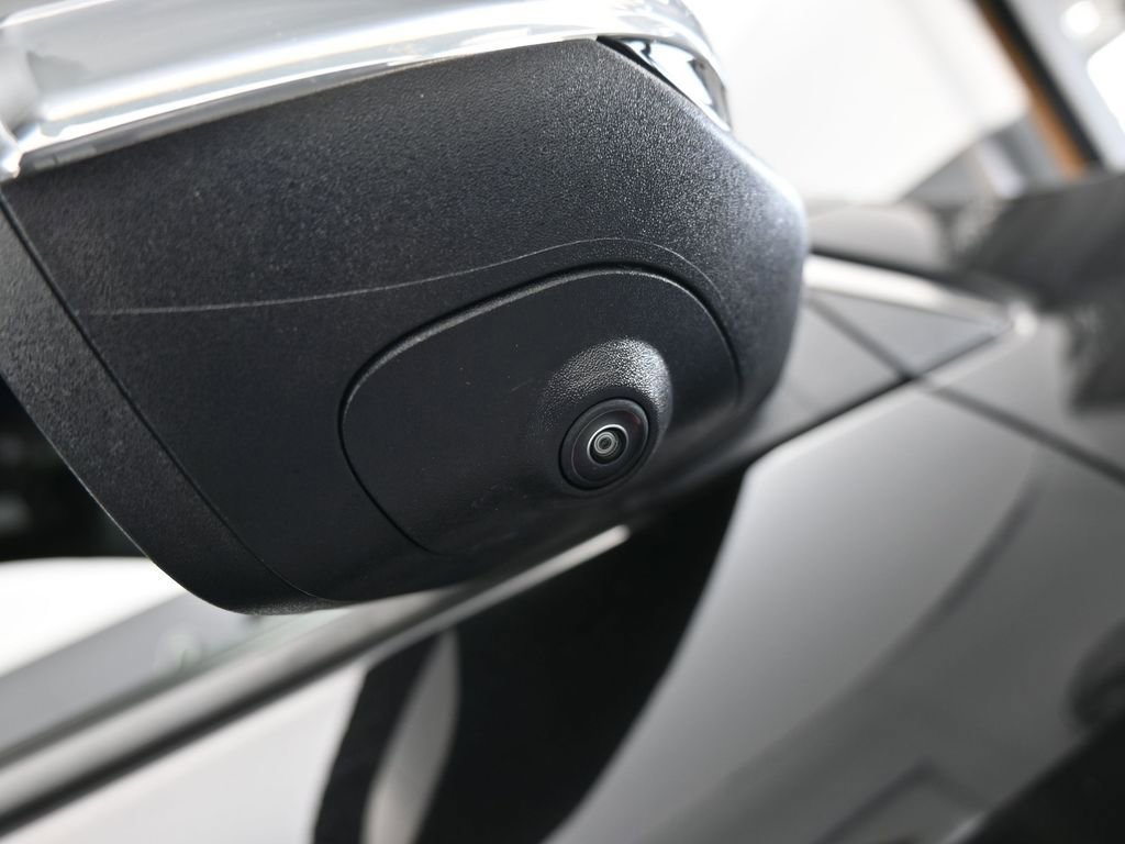 Used 2024 Chevrolet Traverse LS image 52