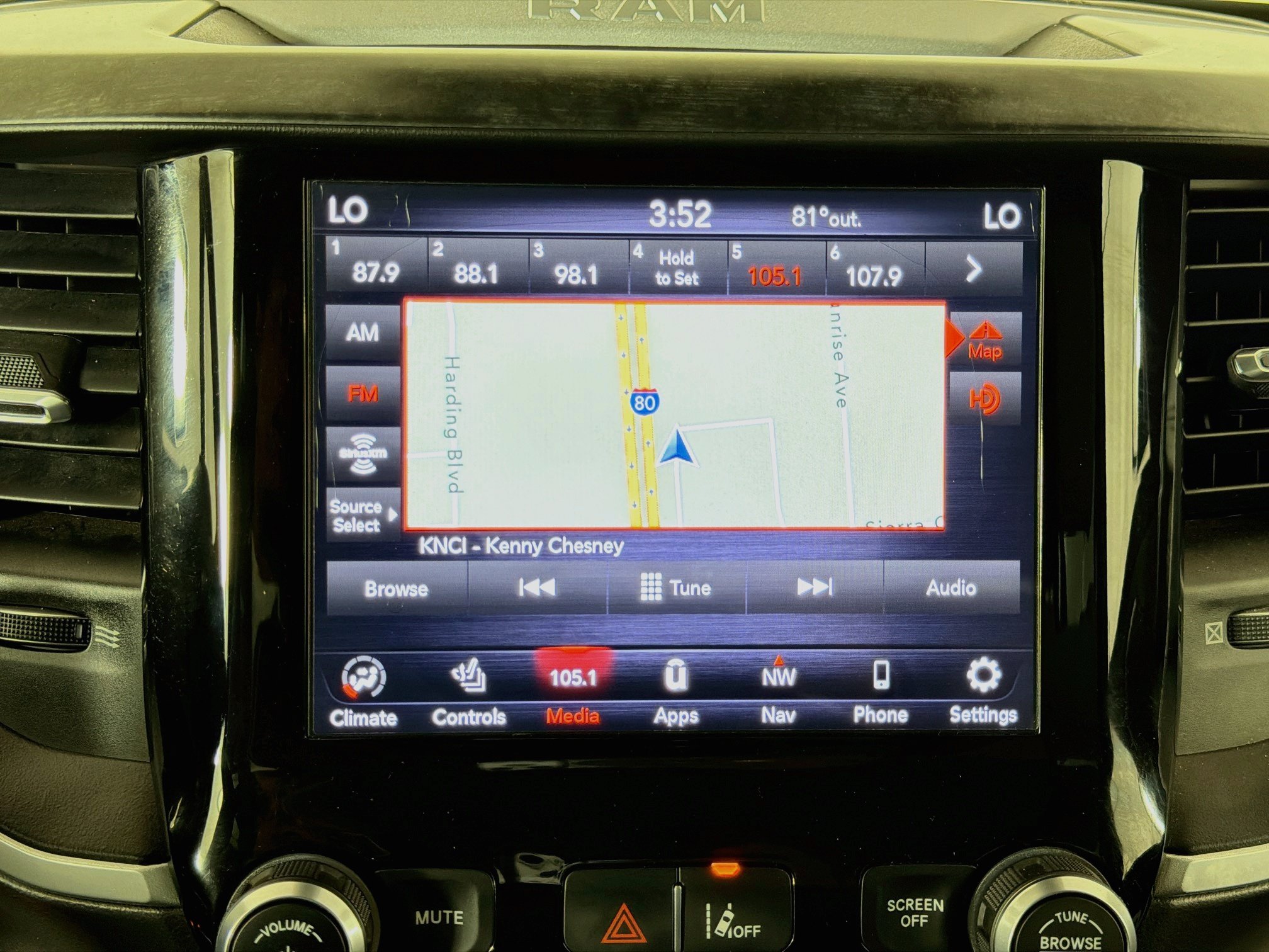 Used 2021 RAM 1500 Big Horn AWD/4WD image 19