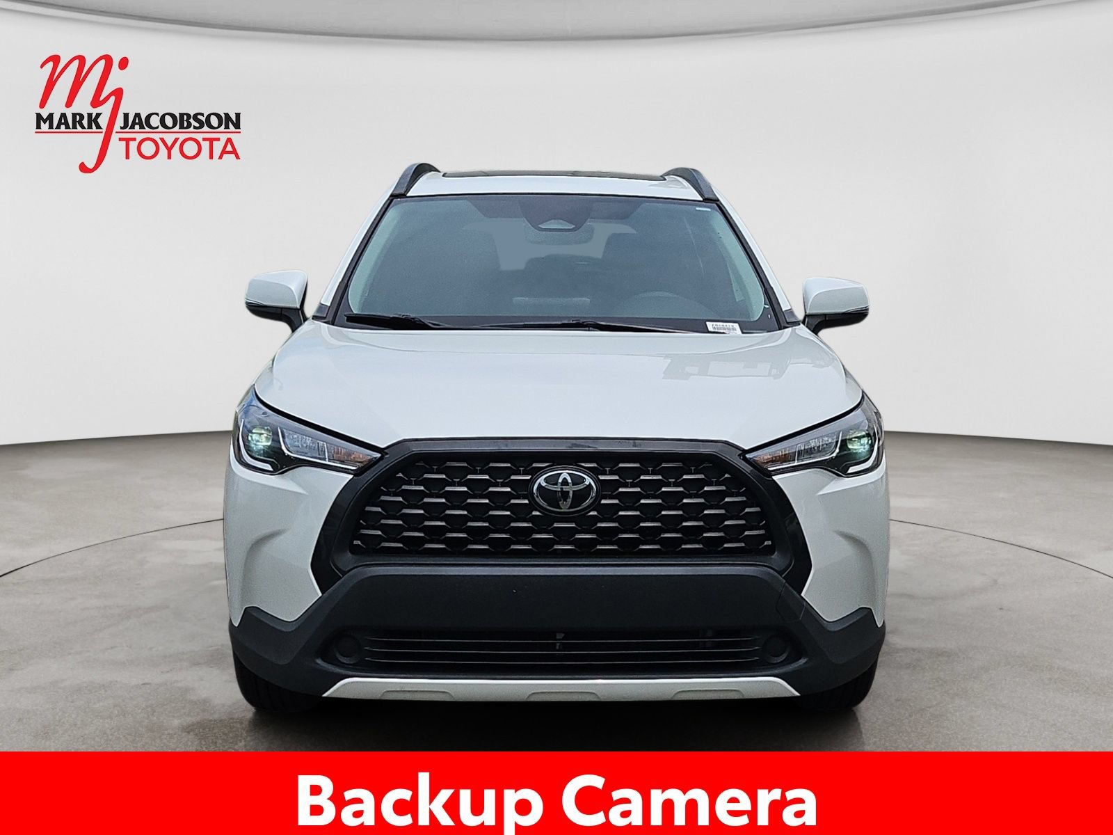 Used 2024 Toyota Corolla Cross LE w/ Moonroof Package FWD image 3